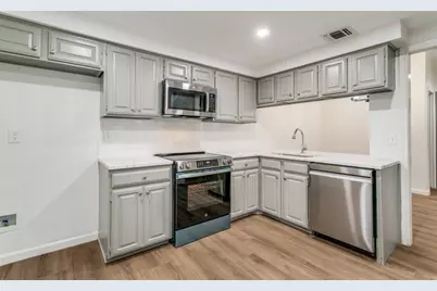 2106 Avignon Drive, Carrollton, TX 75007 - Photo 14