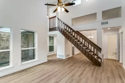 2106 Avignon Drive, Carrollton, TX 75007 - Photo 10