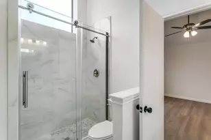 2106 Avignon Dr, Carrollton, TX 75007 - Photo 18