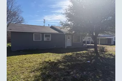 610 N Bailey Street, Mexia, TX 76667 - Photo 2