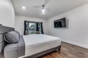 9026 Livenshire Dr, Dallas, TX 75238 - Photo 10