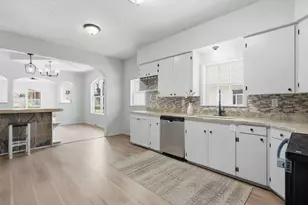 1215 N 18th St, Waco, TX 76707 - Photo 6