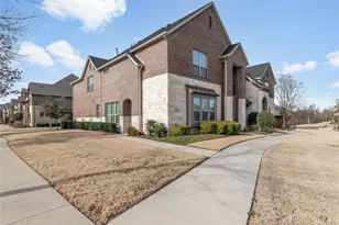 4691B Dozier Rd, Carrollton, TX 75010 - Photo 2