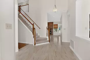 1405 Newbury Ln, Plano, TX 75025 - Photo 2