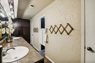 413 Baker Dr, Hurst, TX 76054 - Photo 22