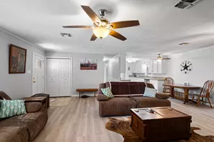 818 Country Club Rd, Bowie, TX 76230 - Photo 6