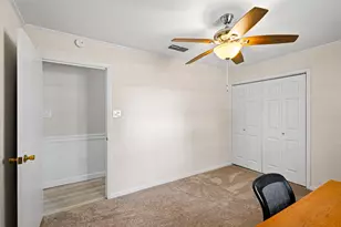 818 Country Club Rd, Bowie, TX 76230 - Photo 26