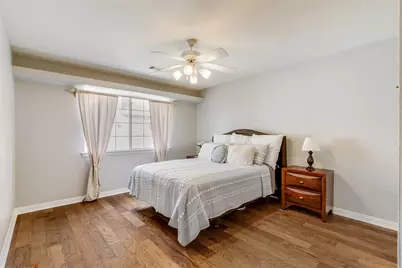 2802 Woodlake Court, Highland Village, TX 75077 - Photo 32