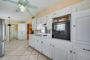 3115 Citation Dr, Dallas, TX 75229 - Photo 12