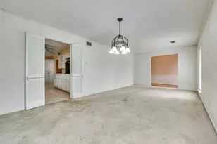 3115 Citation Dr, Dallas, TX 75229 - Photo 10