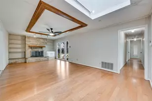 3115 Citation Dr, Dallas, TX 75229 - Photo 8