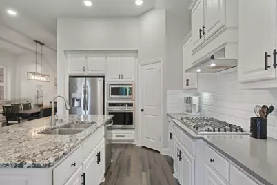 7804 Lewisville Lane, McKinney, TX 75071 - Photo 16