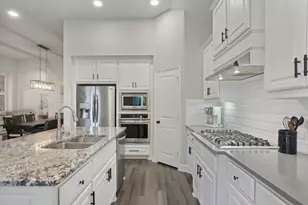 7804 Lewisville Ln, McKinney, TX 75071 - Photo 16