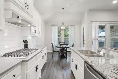 7804 Lewisville Lane, McKinney, TX 75071 - Photo 14