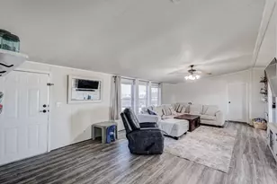 9204 Montana St, Joshua, TX 76058 - Photo 6