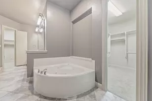 1025 Lady Lore Ln, Lewisville, TX 75056 - Photo 10