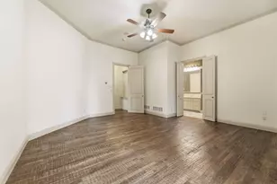 1025 Lady Lore Ln, Lewisville, TX 75056 - Photo 8