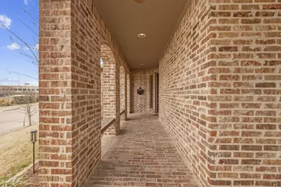 1025 Lady Lore Lane, Lewisville, TX 75056 - Photo 4