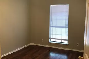 1126 Woodrow Dr, Lewisville, TX 75067 - Photo 6