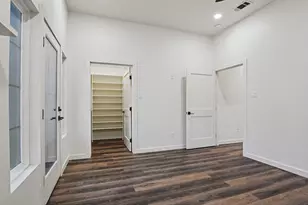 720 Calumet Ave, Cockrell Hill, TX 75211 - Photo 36