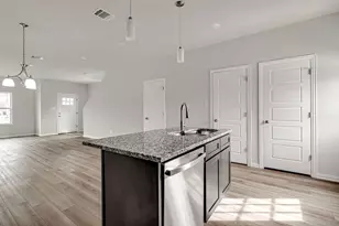 1136 E Broadway Ave, Fort Worth, TX 76104 - Photo 10