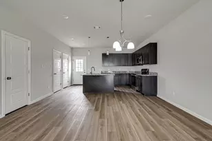 1136 E Broadway Ave, Fort Worth, TX 76104 - Photo 6