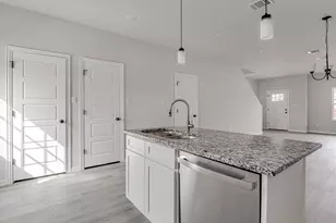 1136 E Broadway Ave, Fort Worth, TX 76104 - Photo 32