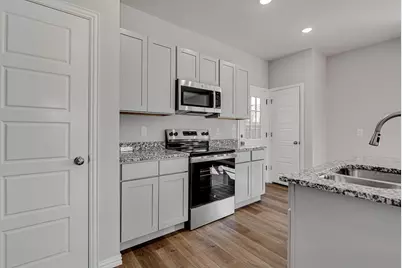 1649 E Terrell Avenue, Fort Worth, TX 76104 - Photo 12