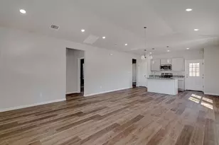 1649 E Terrell Ave, Fort Worth, TX 76104 - Photo 8