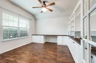 2784 Cresent Lake Dr, Little Elm, TX 75068 - Photo 2