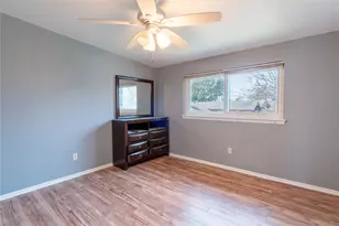 221 S Bernice Dr, Garland, TX 75042 - Photo 18