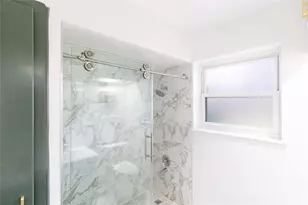 221 S Bernice Dr, Garland, TX 75042 - Photo 10