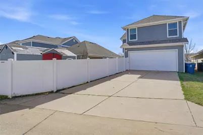 10333 Franklin Drive, Providence Village, TX 76227 - Photo 24