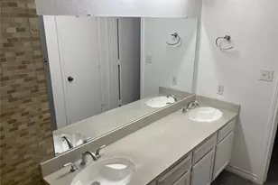 8600 Coppertowne Ln, Dallas, TX 75243 - Photo 14