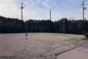 8600 Coppertowne Ln, Dallas, TX 75243 - Photo 2