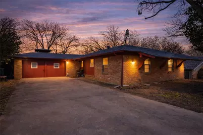 2904 Yates Street, Fort Worth, TX 76133 - Photo 2