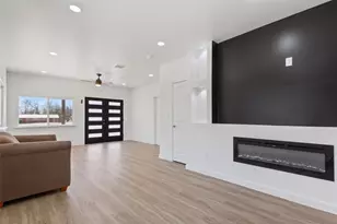 715 E Main St, Mexia, TX 76667 - Photo 4