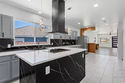 715 E Main Street, Mexia, TX 76667 - Photo 10