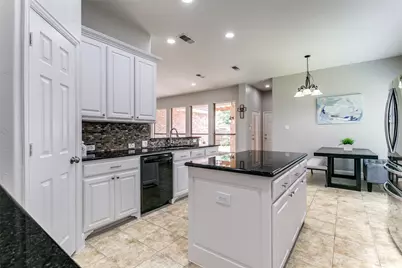 412 Red Castle Drive, Lewisville, TX 75056 - Photo 8