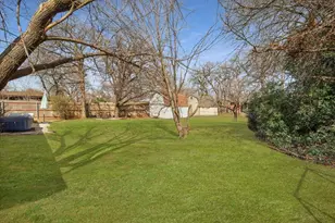 860 Lee Dr, Bedford, TX 76022 - Photo 24