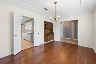 1002 Berkley Dr, Cleburne, TX 76033 - Photo 8