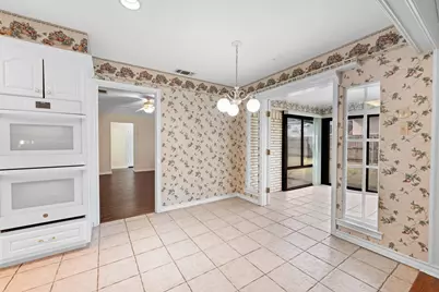 1002 Berkley Drive, Cleburne, TX 76033 - Photo 12