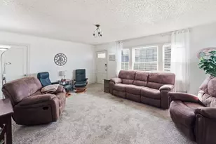 110 N Bouldin St, Hamilton, TX 76531 - Photo 2