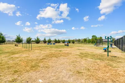 421 Houndstooth Drive, Fort Worth, TX 76131 - Photo 32