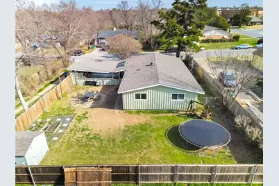 2907 Longfellow Lane, Denton, TX 76209 - Photo 24