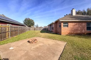 308 Palm St, Crowley, TX 76036 - Photo 34