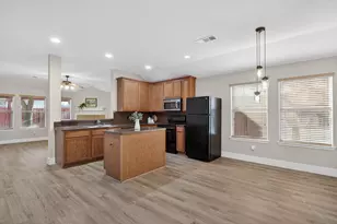 1425 Carrigan Ln, Denton, TX 76207 - Photo 12