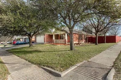 1425 Carrigan Lane, Denton, TX 76207 - Photo 4