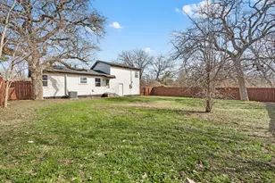 740 Shady Ln, Hurst, TX 76053 - Photo 24