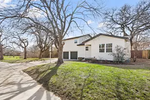 740 Shady Ln, Hurst, TX 76053 - Photo 2